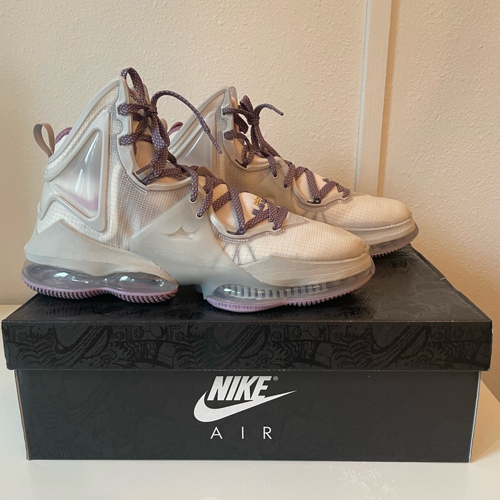 Nike LeBron James XIX 19 Phantom White Canyon Purple